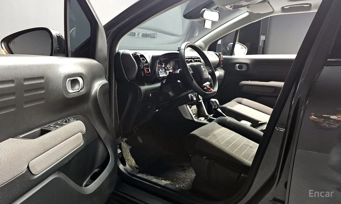 Фото 12 - Citroen C3 Aircross