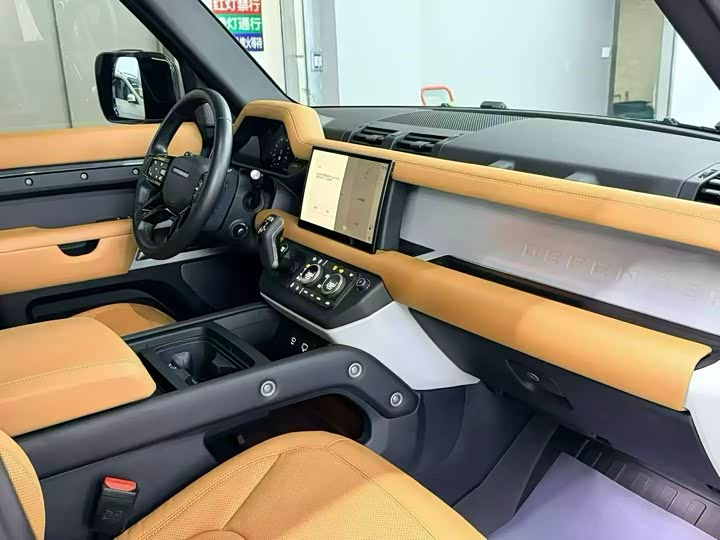 Фото 7 - Land Rover Defender