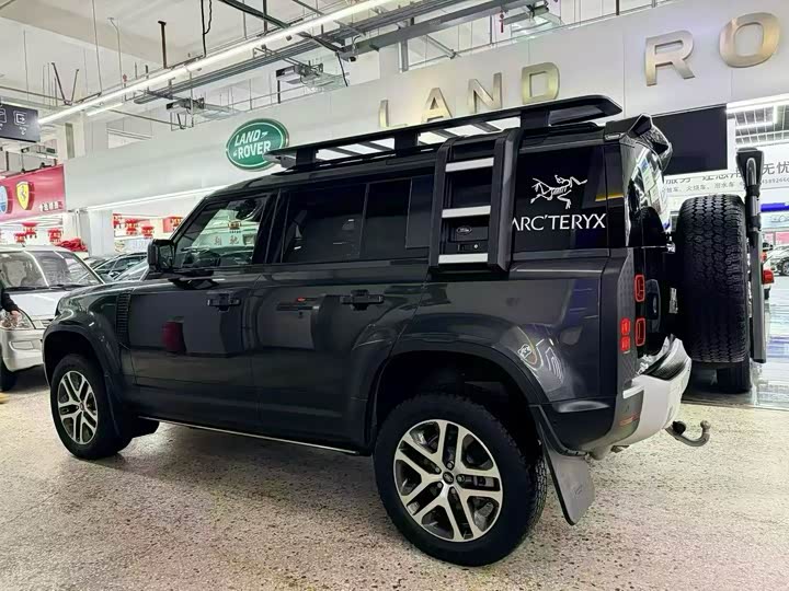 Фото 9 - Land Rover Defender