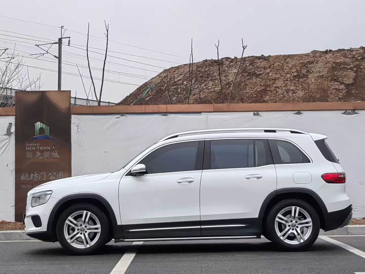 Фото 3 - Mercedes-Benz GLB-Class