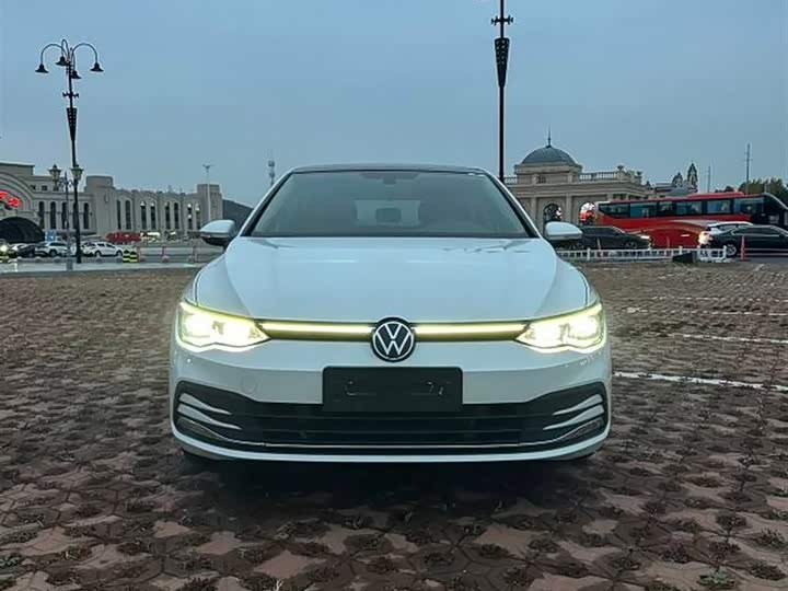 Фото 6 - Volkswagen Golf