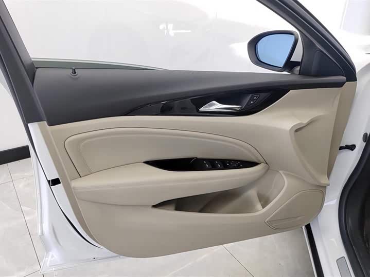 Фото 7 - Buick Regal