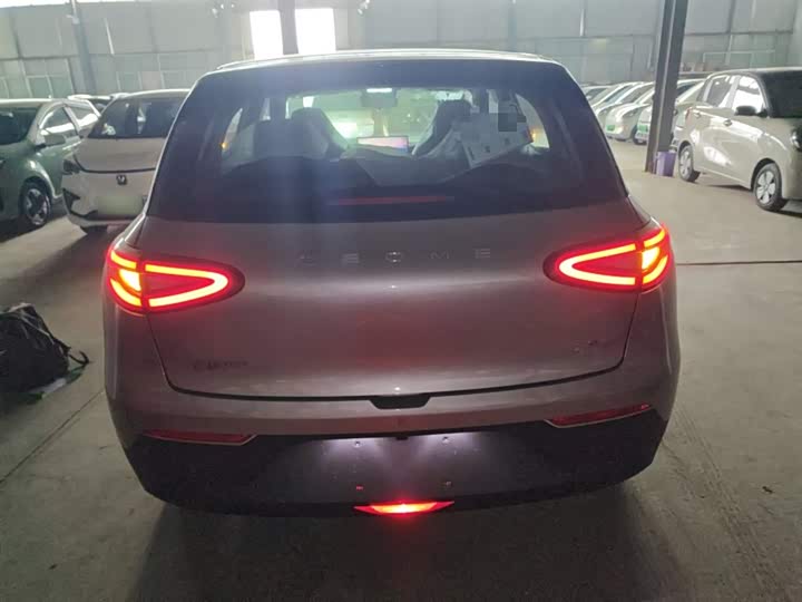 Фото 6 - Geely Galaxy Geome