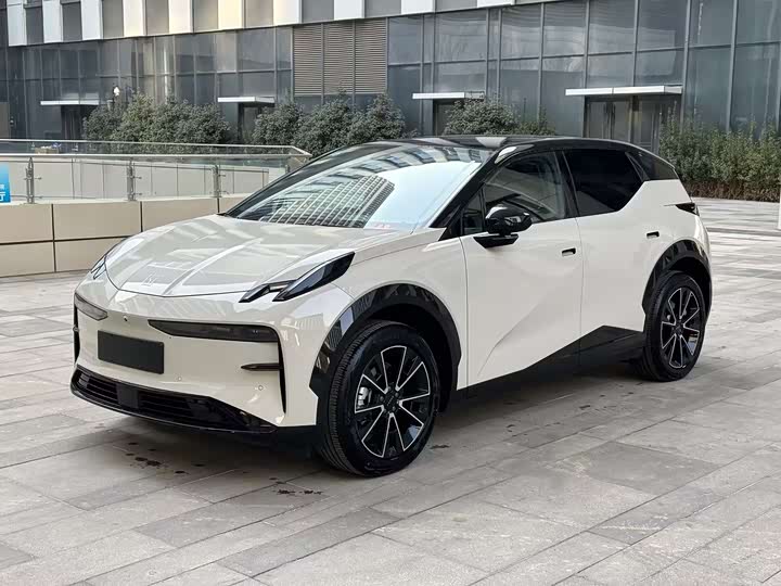 Фото 1 - Zeekr X