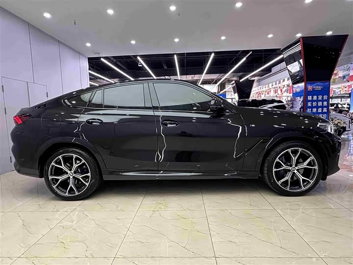 Фото 9 - BMW X6