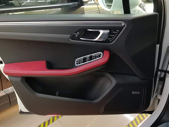 Фото 7 - Porsche Macan