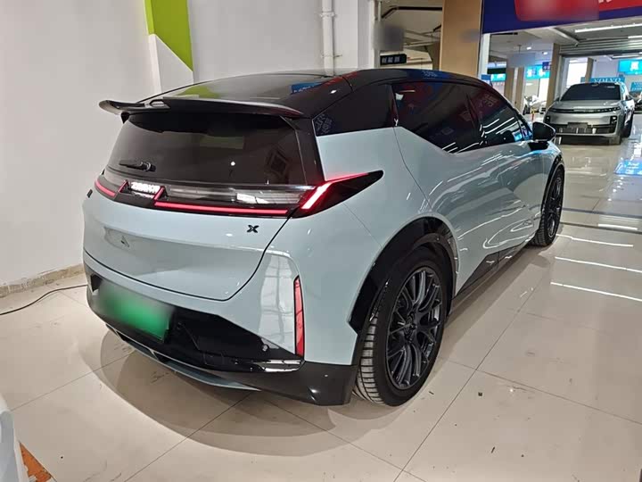 Фото 7 - Zeekr X