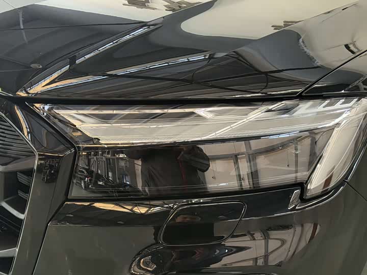 Фото 7 - Audi Q7