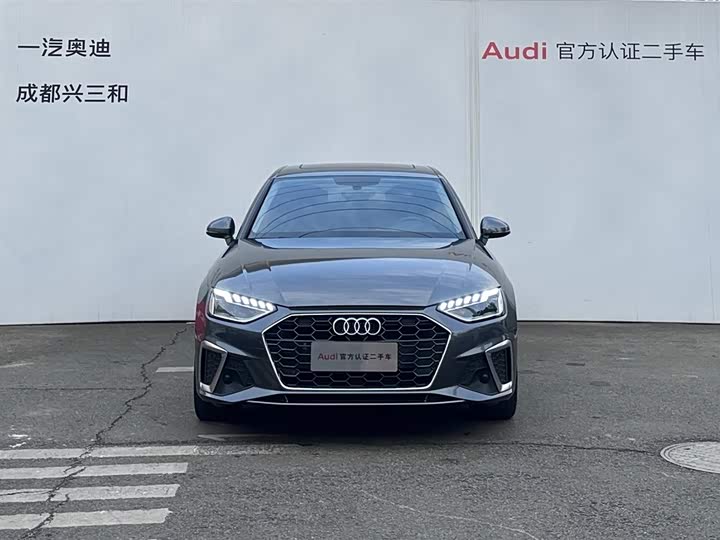 Фото 2 - Audi A4L