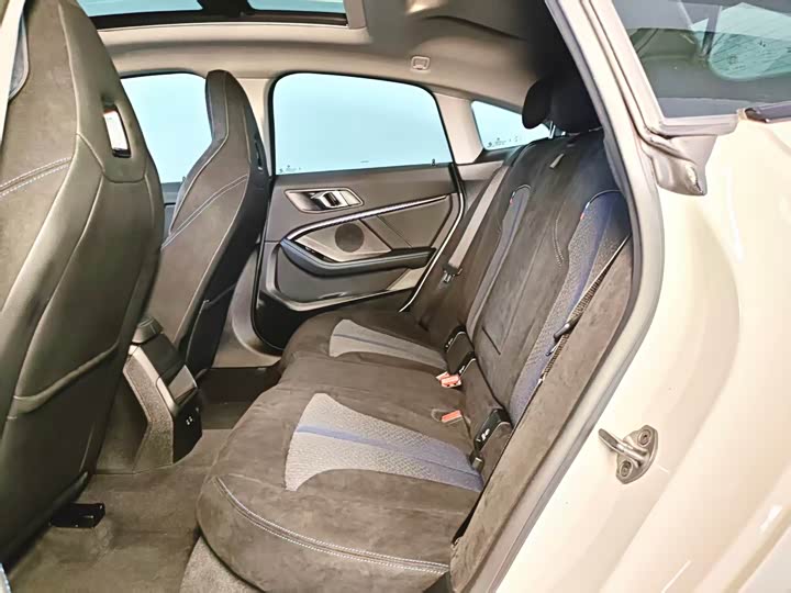 Фото 9 - BMW 2 Series