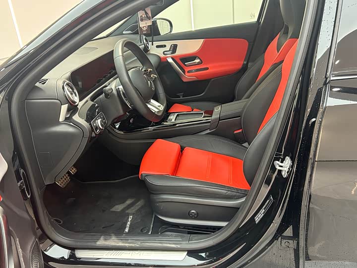 Фото 5 - Mercedes-Benz A-Class AMG