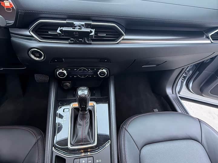 Фото 8 - Mazda CX-5