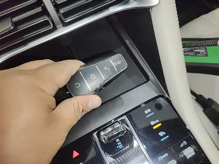 Фото 9 - BYD Dolphin