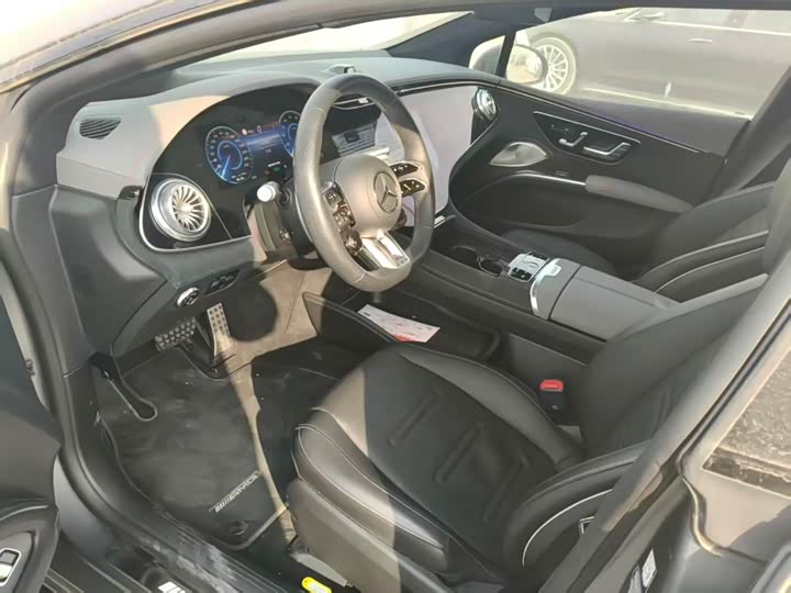 Фото 6 - Mercedes-Benz EQS AMG