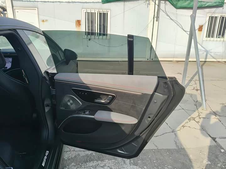 Фото 9 - Mercedes-Benz EQS AMG