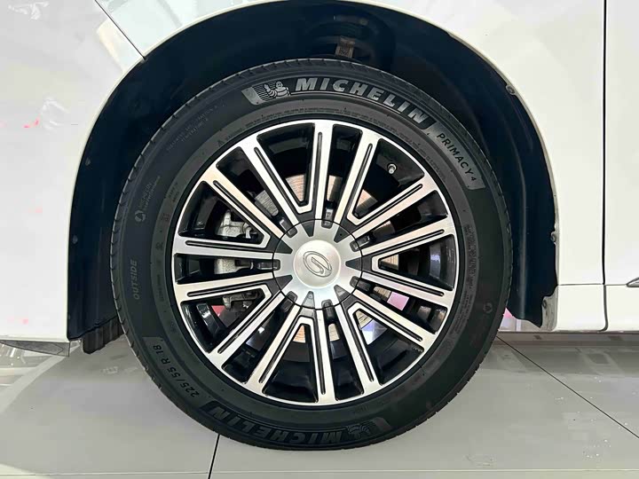 Фото 3 - GAC Trumpchi M8