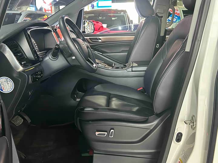 Фото 8 - GAC Trumpchi M8