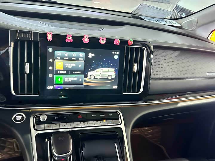 Фото 9 - GAC Trumpchi M8