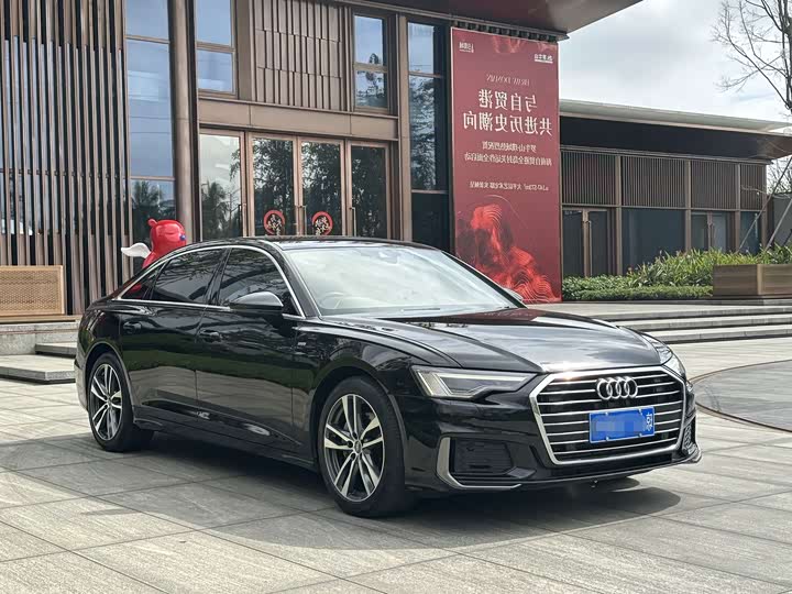 Фото 4 - Audi A6L