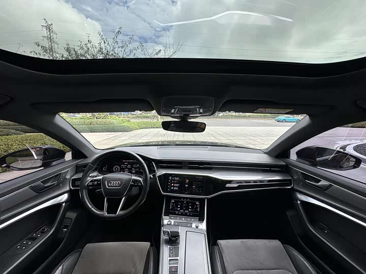 Фото 8 - Audi A6L