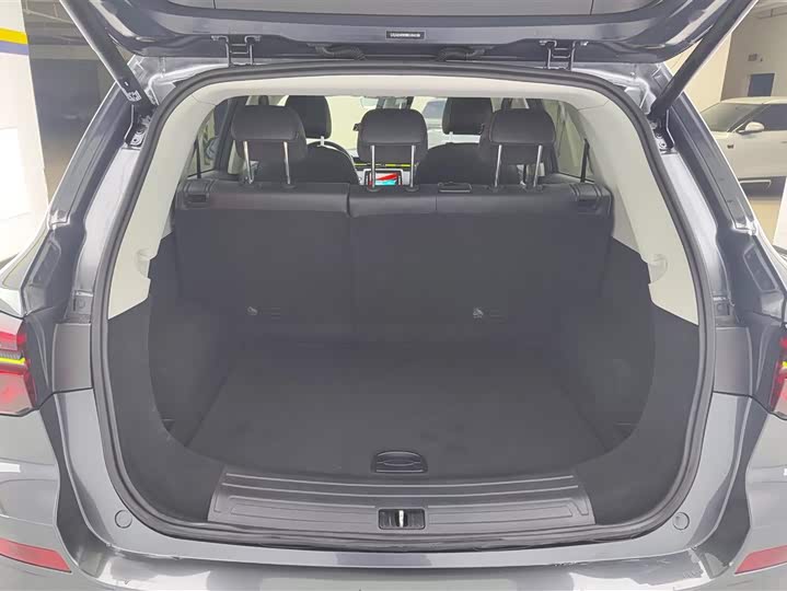 Фото 4 - Roewe RX5