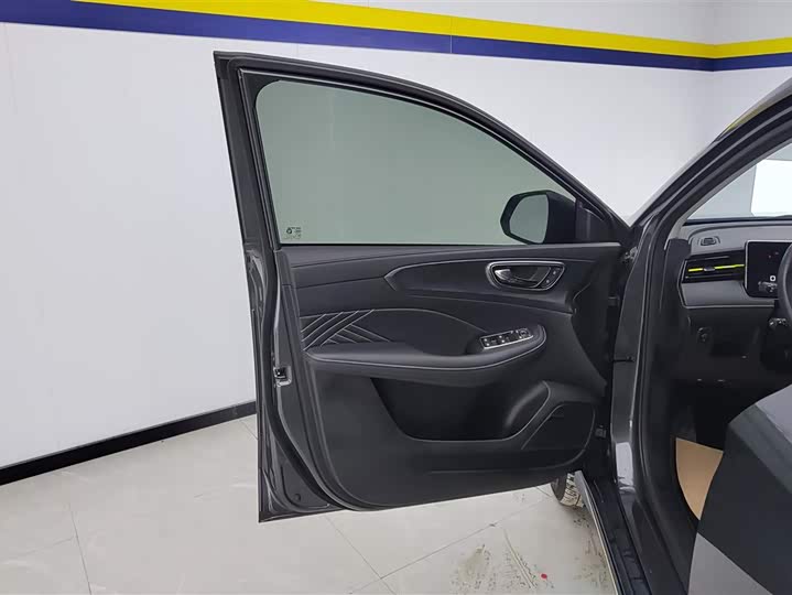 Фото 7 - Roewe RX5