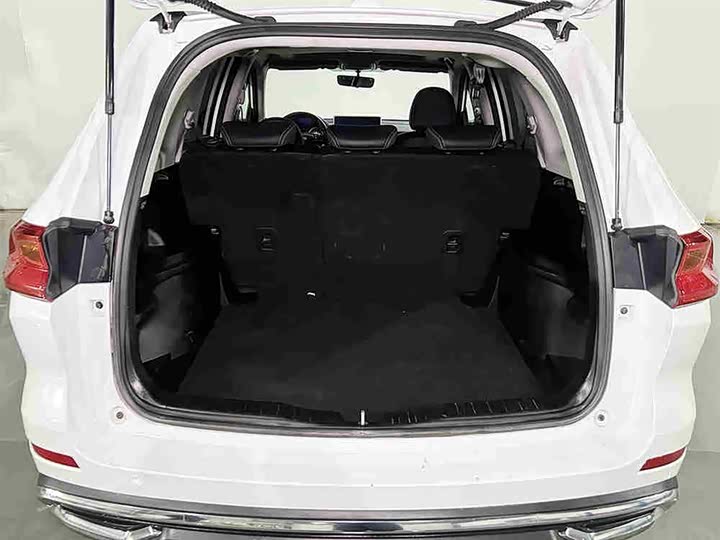 Фото 6 - Haval M6