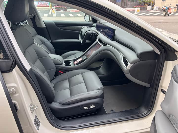 Фото 9 - IM motors L6