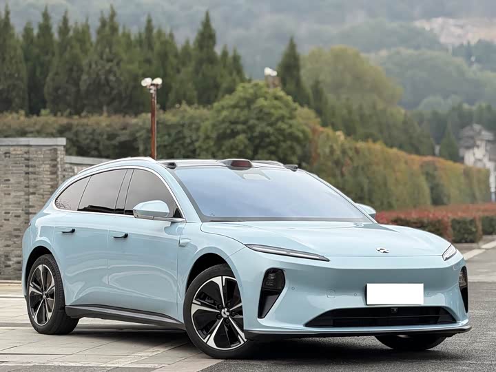 Фото 3 - Nio ET5T