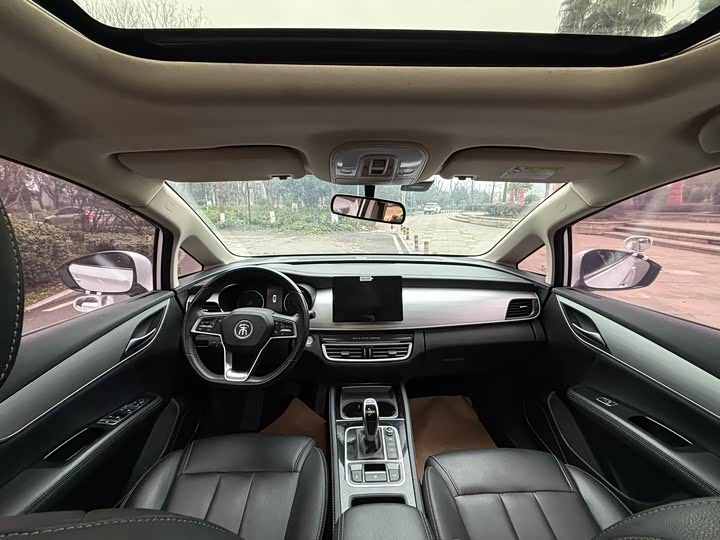 Фото 9 - BYD Song Max