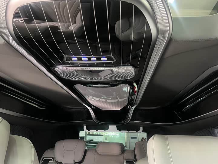 Фото 6 - Mercedes-Benz V-Class