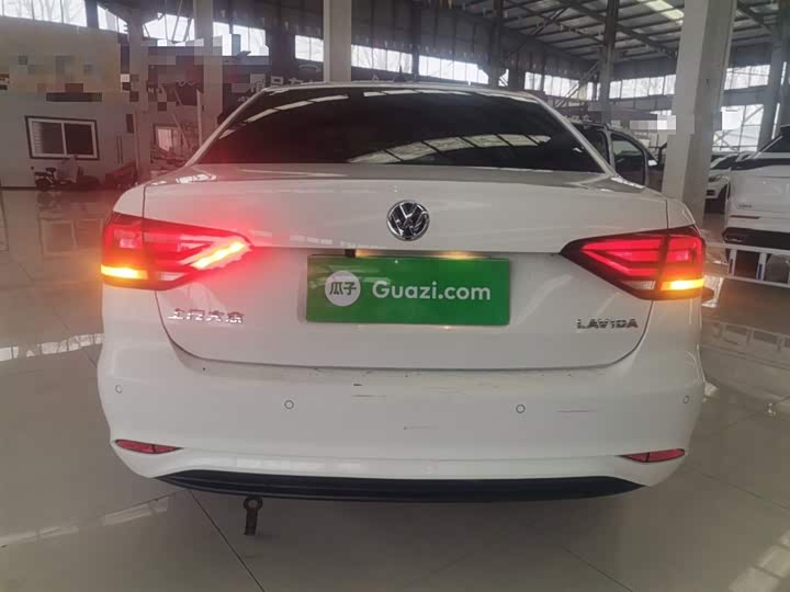 Фото 6 - Volkswagen Lavida