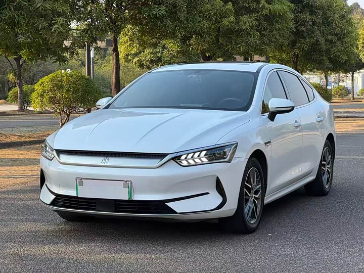 Фото 1 - BYD Qin Plus