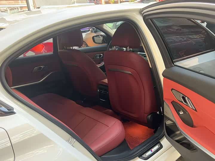 Фото 4 - BMW 3 Series