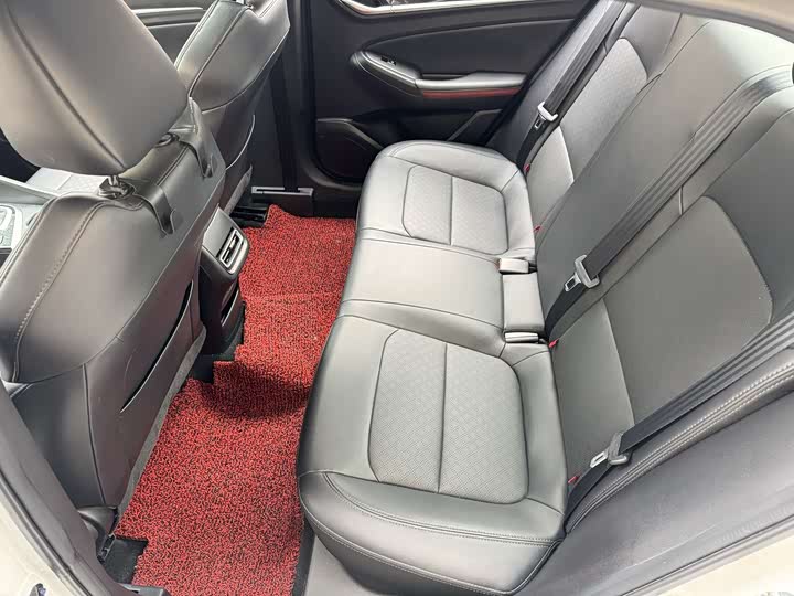 Фото 9 - Changan Eado Plus