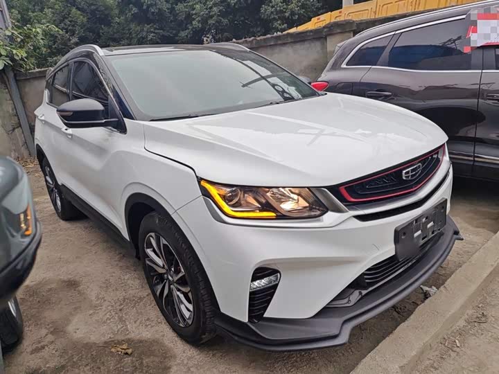 Фото 4 - Geely Coolray