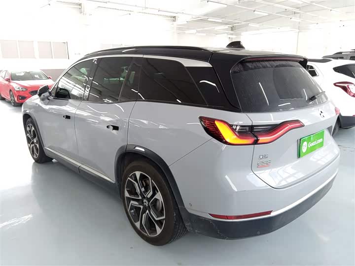 Фото 5 - Nio ES8