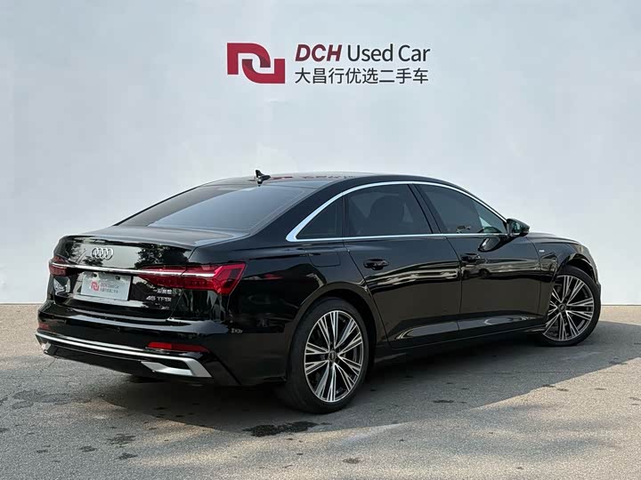 Фото 4 - Audi A6L