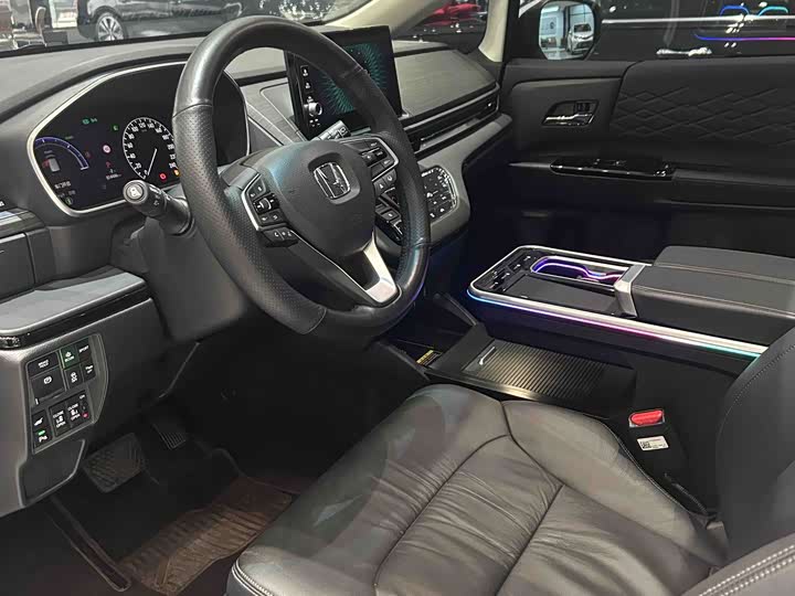 Фото 4 - Honda Elysion