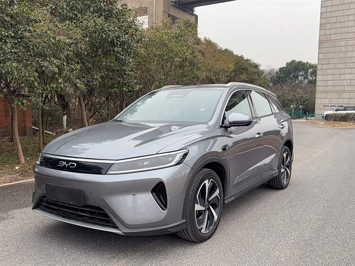 Фото 1 - BYD Sea Lion 05 DM-i Hybrid