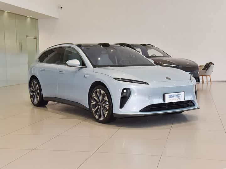 Фото 3 - Nio ET5T