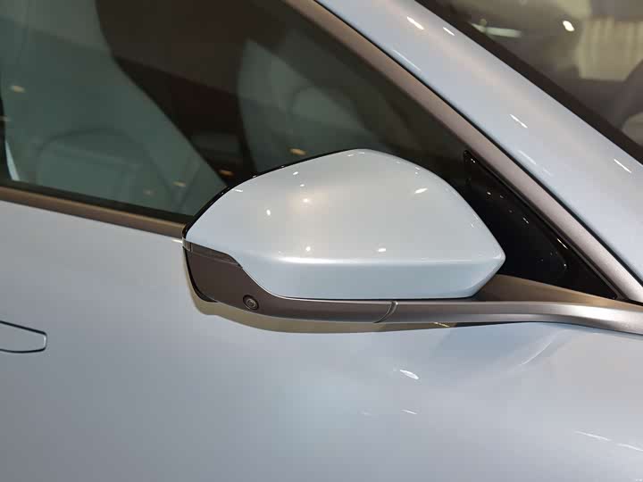 Фото 9 - Nio ET5T