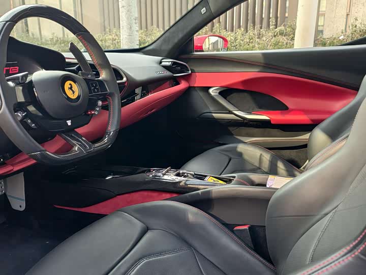 Фото 5 - Ferrari 296