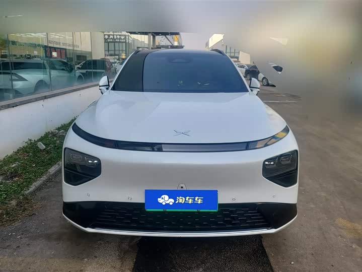 Фото 2 - XPeng G9