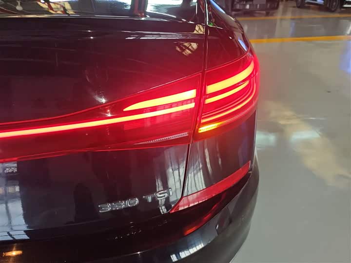 Фото 8 - Volkswagen Passat