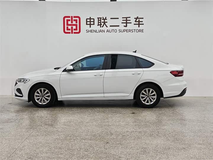 Фото 3 - Volkswagen Lavida