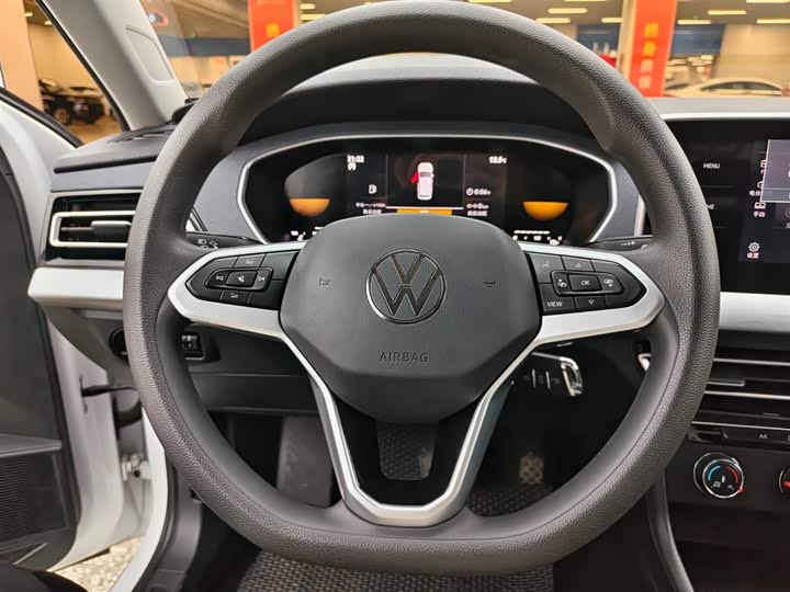 Фото 8 - Volkswagen Lavida