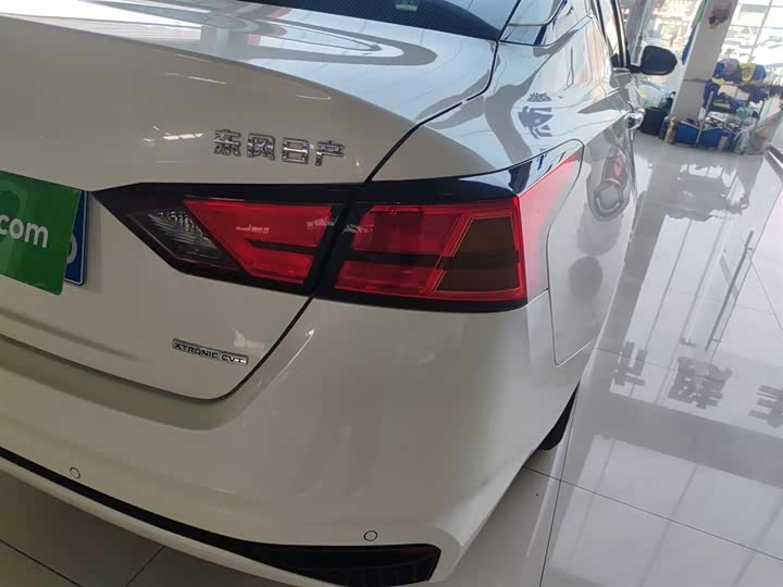 Фото 8 - Nissan Teana