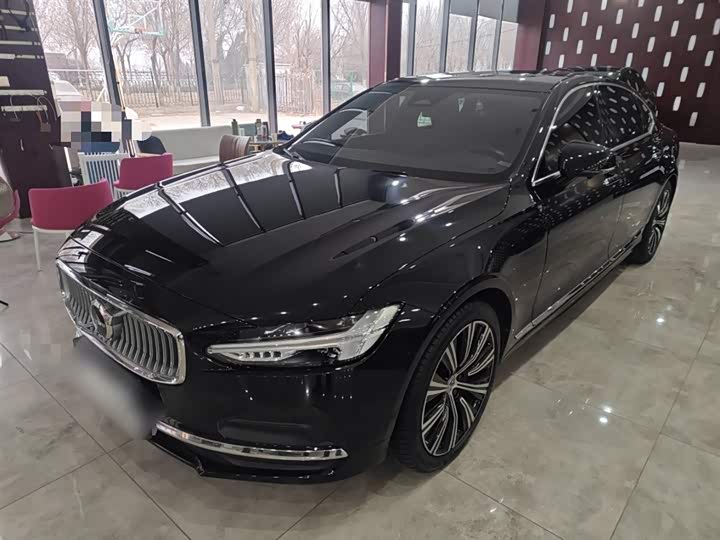 Фото 2 - Volvo S90