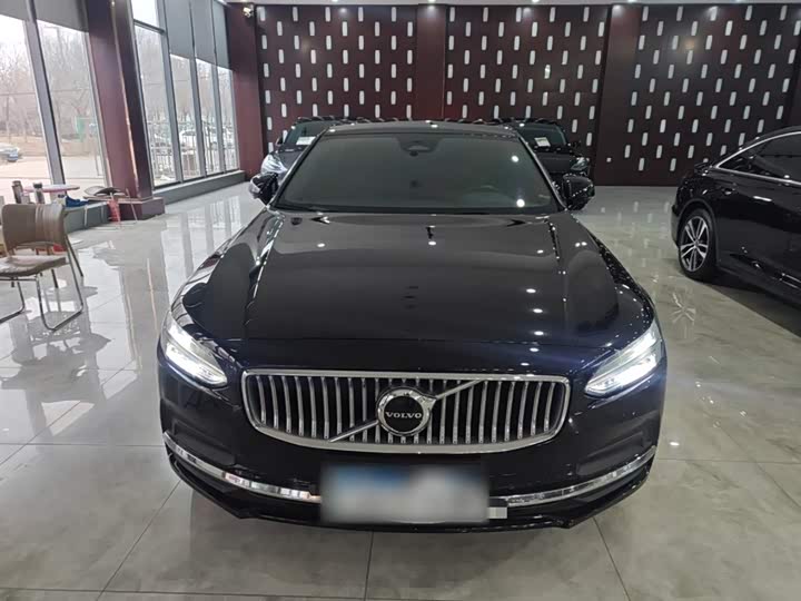 Фото 3 - Volvo S90